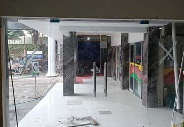 Jasa Pemasangan Pintu Kaca Tempered Sleman